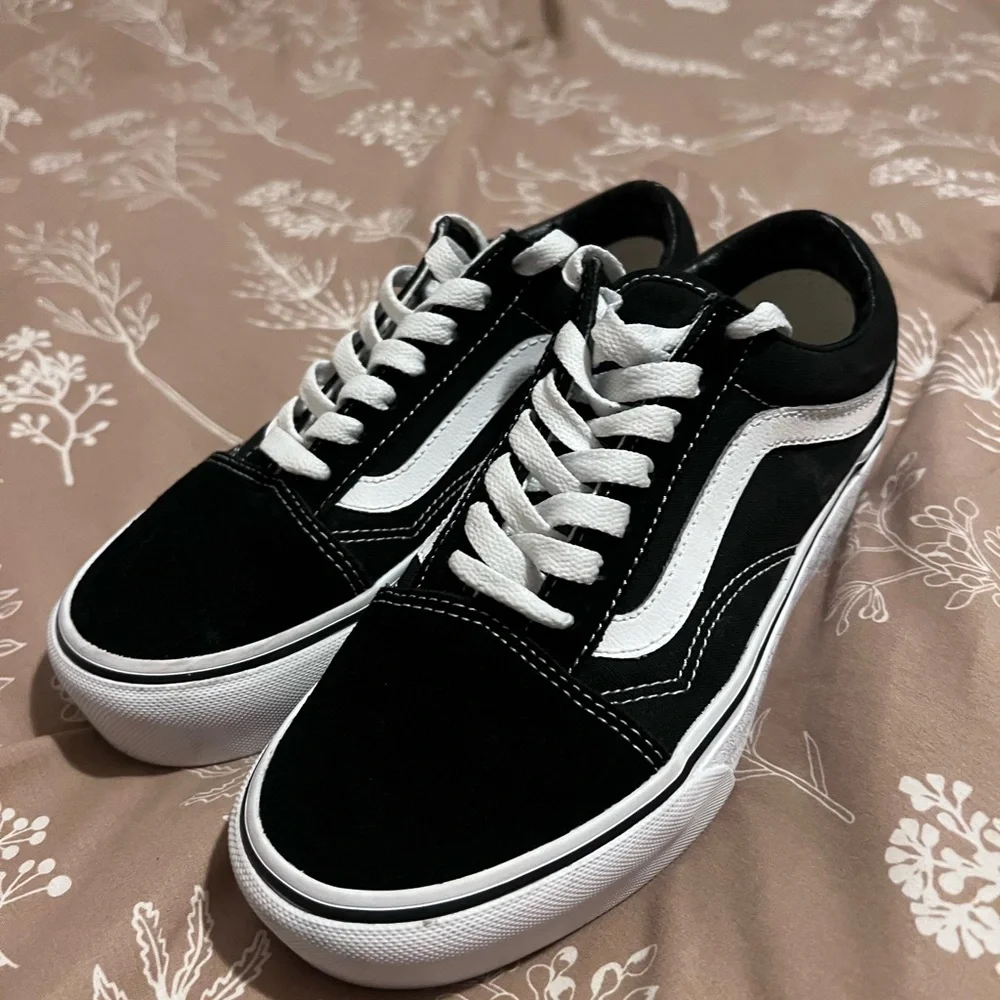 Vans | Shoes | Vans Black And White Old Skool Sneakers  display picture 2